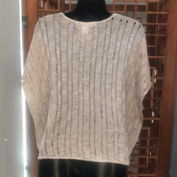 NWOT- Absolutely knit tan sweater size S (large size small) - Picture 4 of 4